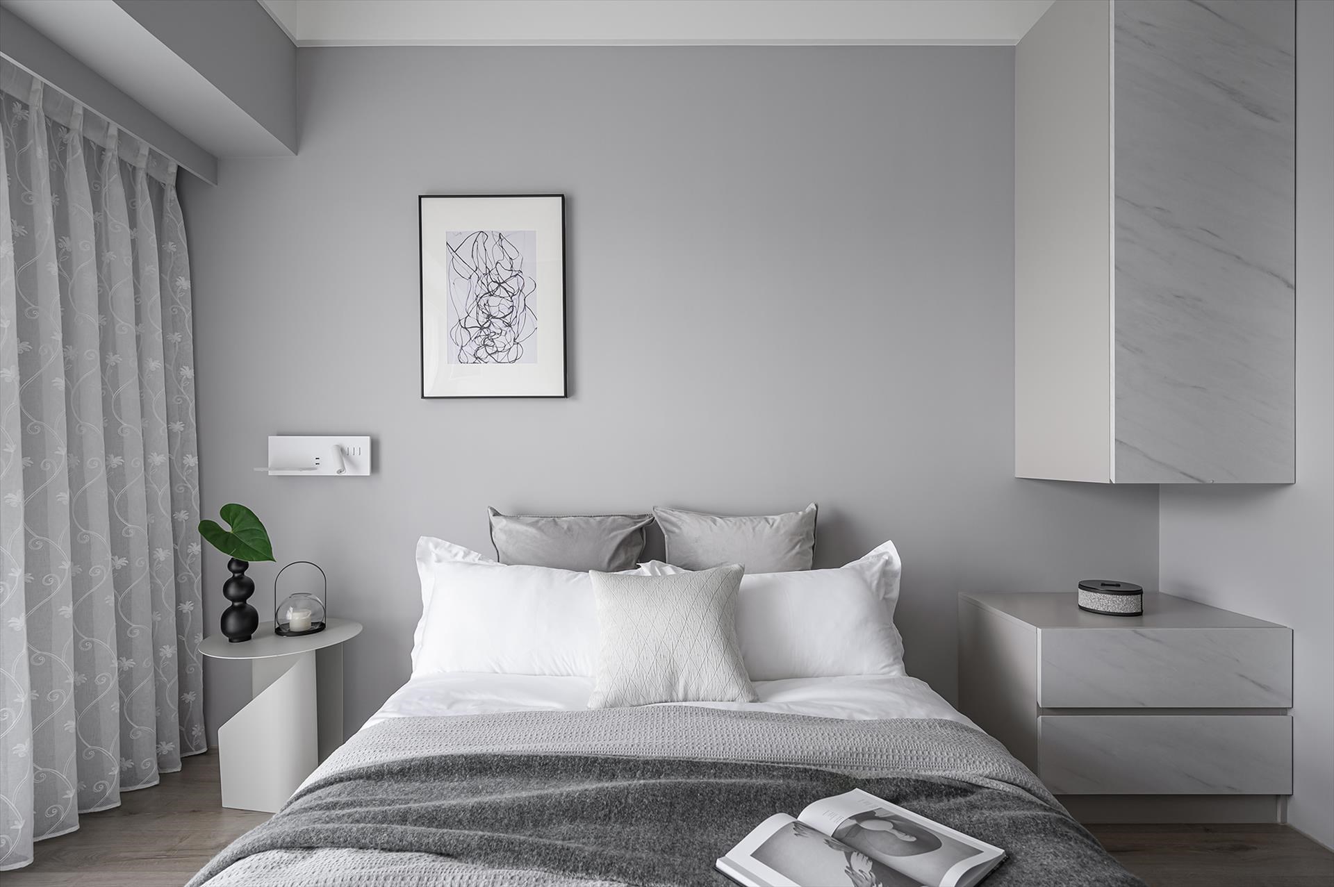 18 種床頭牆面的設計方法，讓你的臥室高雅又舒適，提升睡眠品質 - 澄易設計